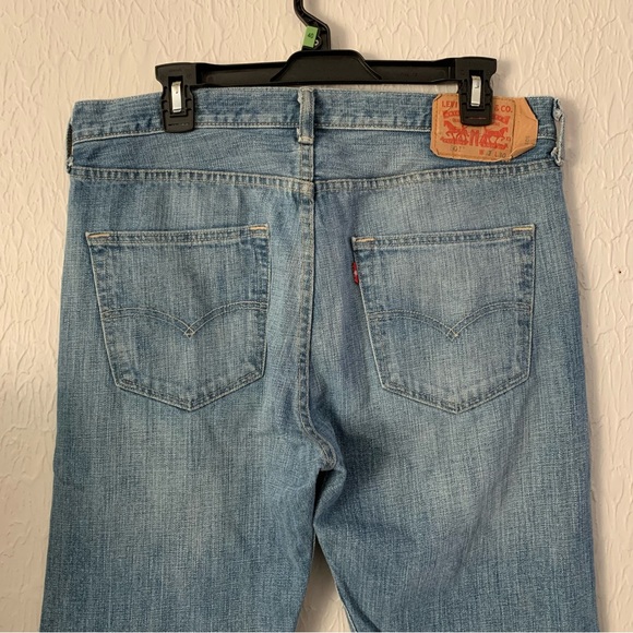 Levi's 501 Jeans - Picture 2 of 3